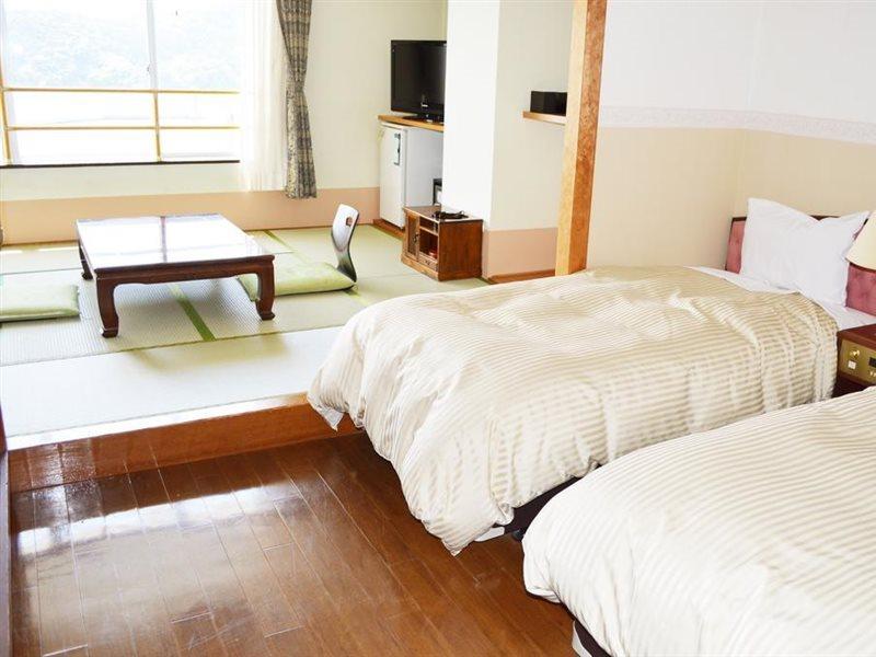 Oki Plaza Hotel Okinoshima  ภายนอก รูปภาพ